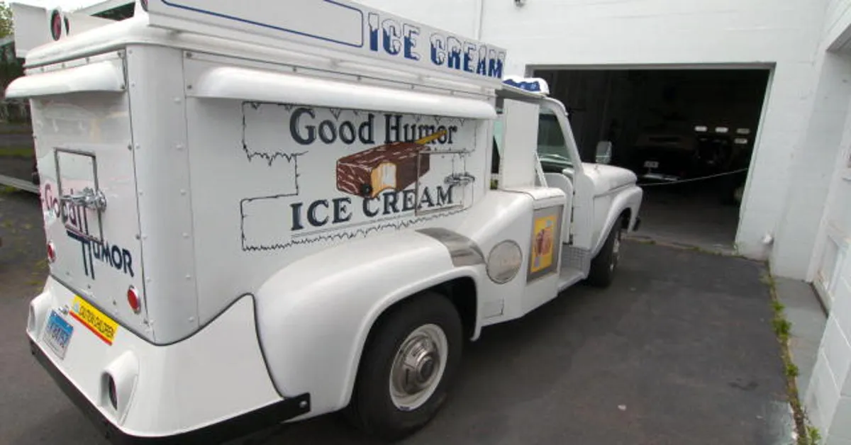 The Joy of Chasing the Ice Cream Truck: A Look at Classic Treats on Wheels